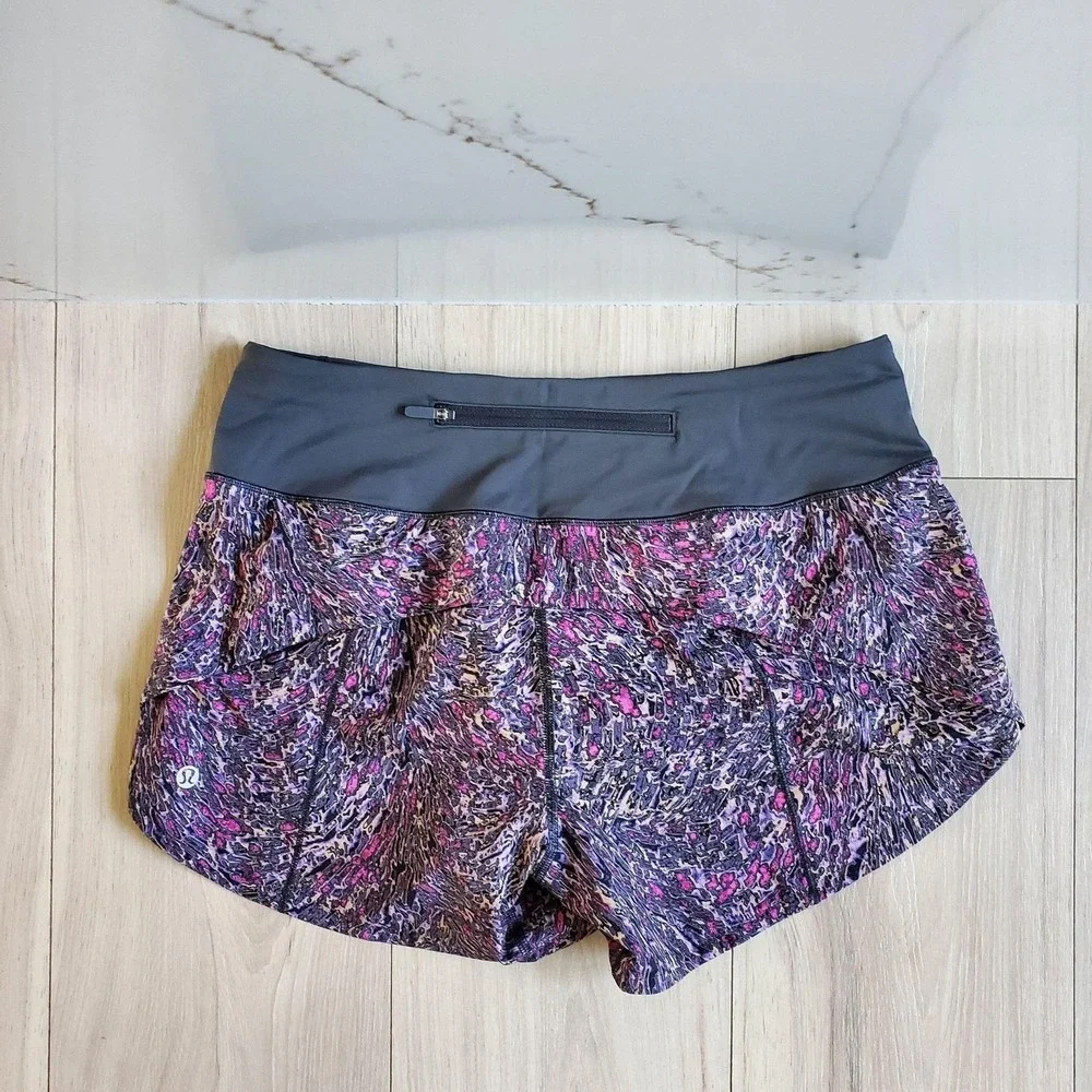 Lululemon Speed Up Shorts Womens S 6 Tall Grey Topography Low Rise 2.5 W7AVHR